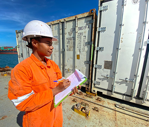 Steamships Ship Management and Australia Awards PNG Renew Commitment to Women in Maritime
